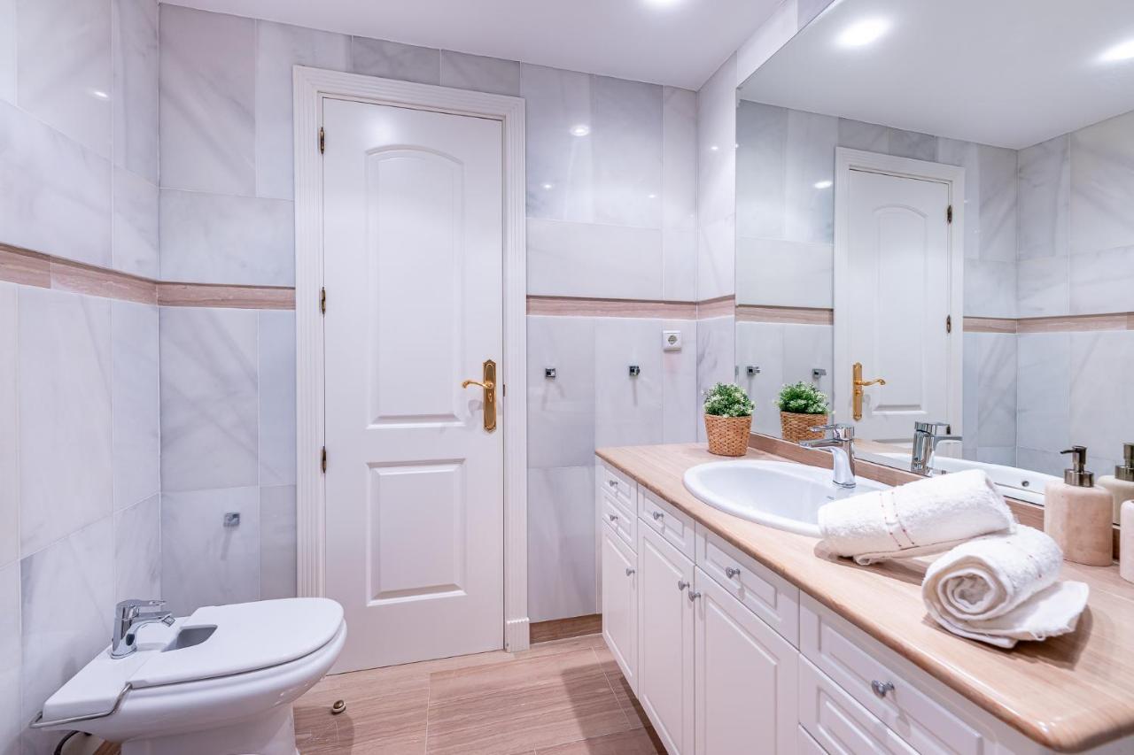 Atico Puerto Marina First Island With Sea Views And Rooftop Pool Benalmádena Exterior foto